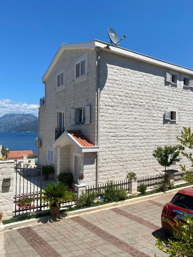 Villa Mare Apartments Tivat Exterior foto