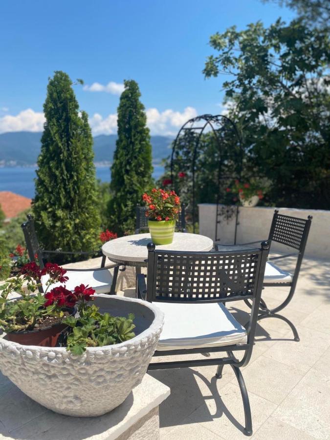 Villa Mare Apartments Tivat Exterior foto