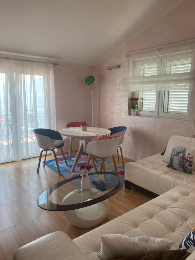 Villa Mare Apartments Tivat Exterior foto
