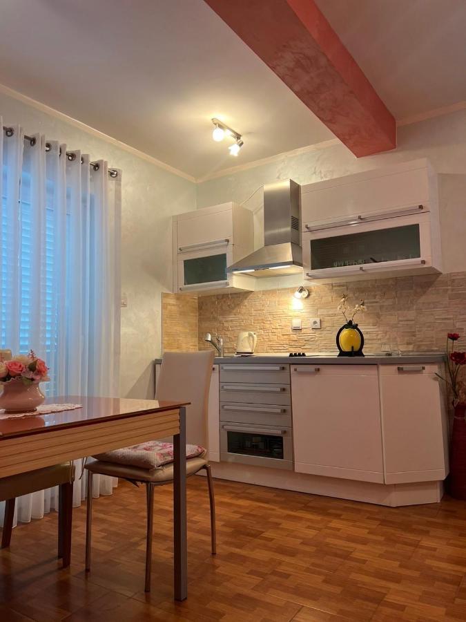 Villa Mare Apartments Tivat Exterior foto