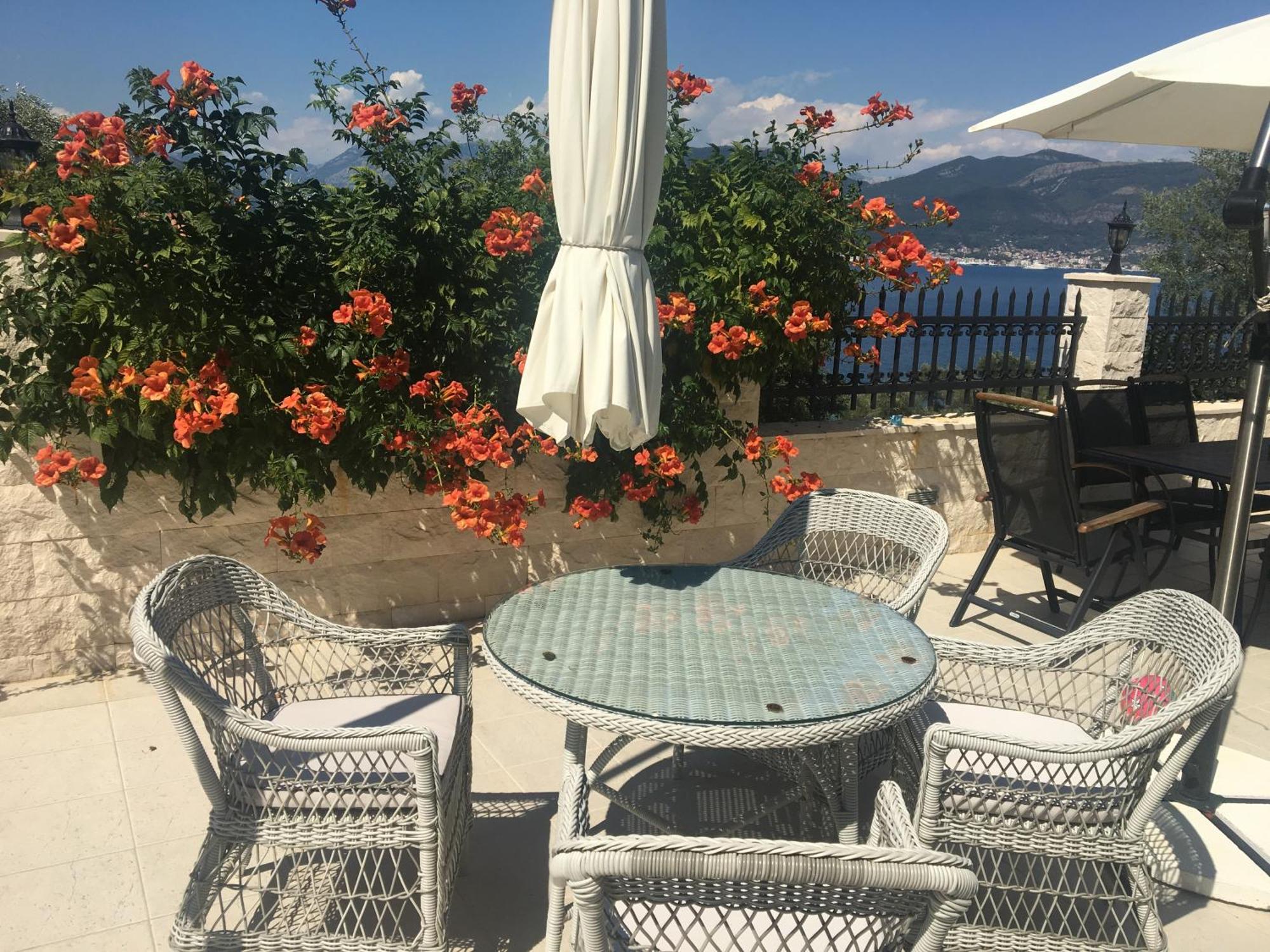 Villa Mare Apartments Tivat Quarto foto